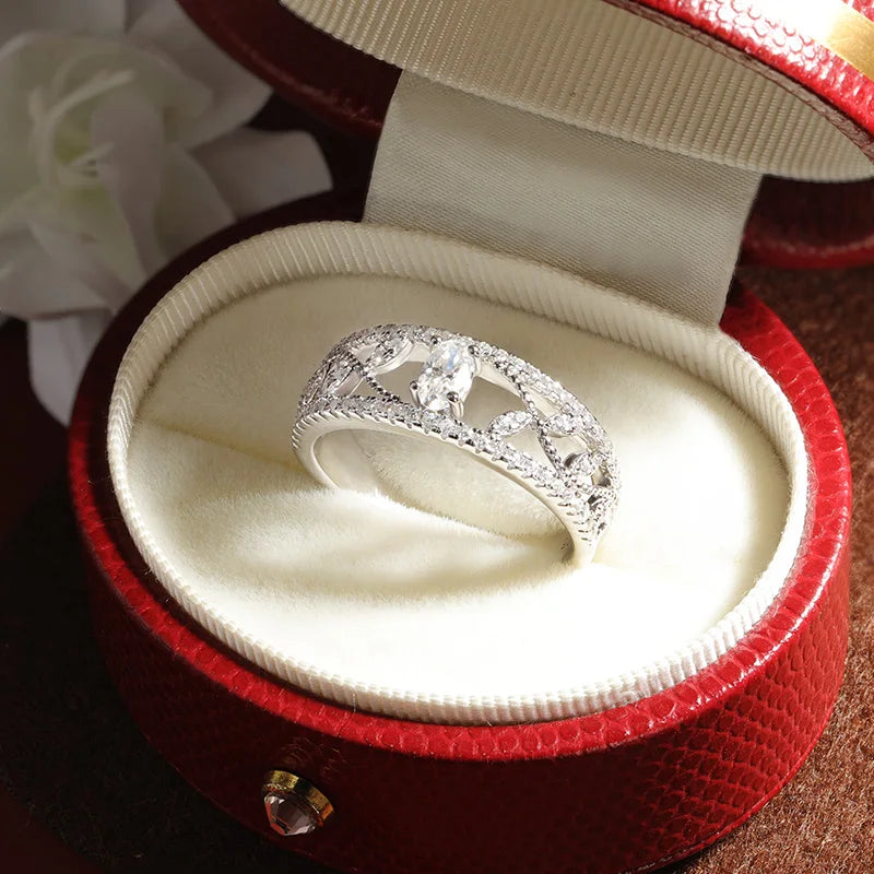 Moissanite Wedding Rings